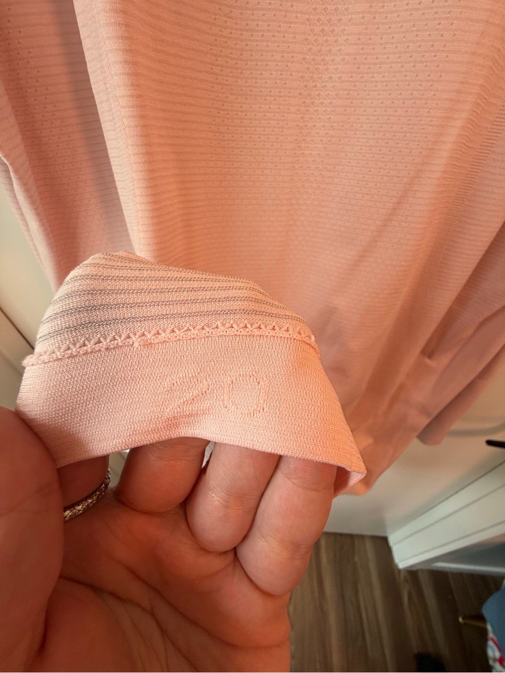 LULULEMON SWIFTLY TECH LONG-SLEEVE SHIRT size 20 - Picture 5 of 5